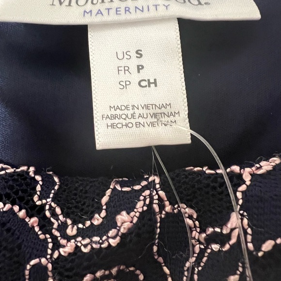 Gorgeous lace maternity dress size small - Picture 8 of 9